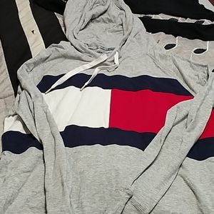 Tommy hilfiger thin sweatshirt